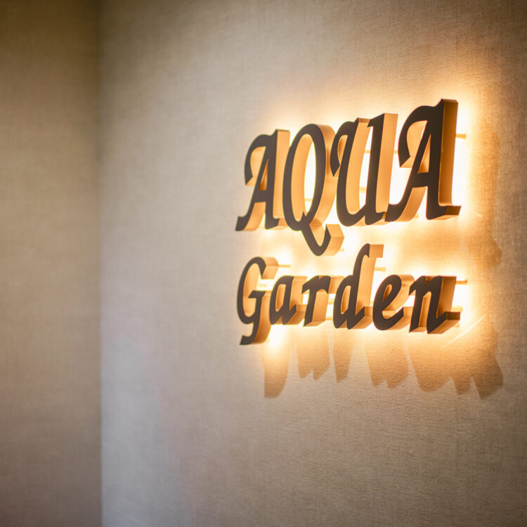 AQUA GARDEN